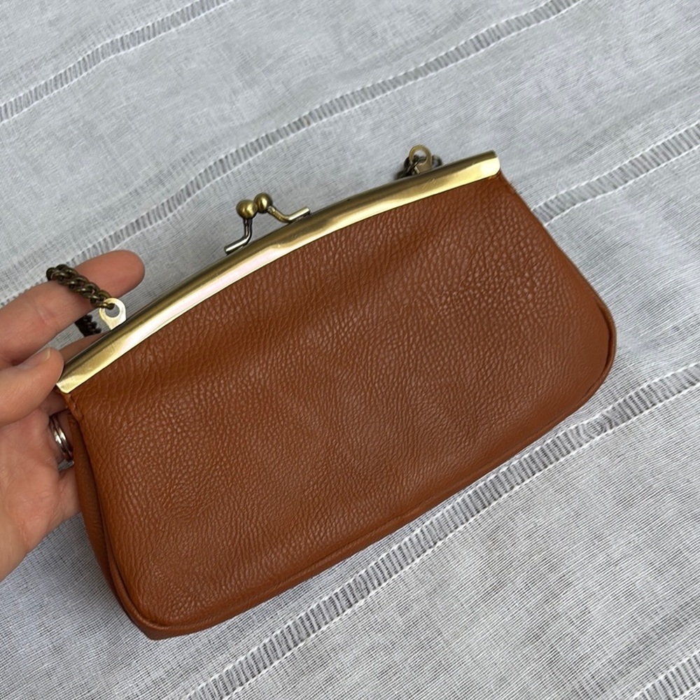 Universal Thread Tan Clutch with Chain Strap. - Picture 13 of 13